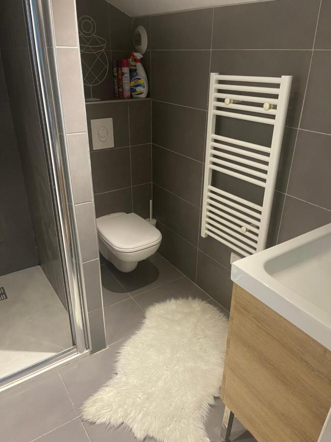 Beau Appartement Calme A Partager Marseille Ngoại thất bức ảnh
